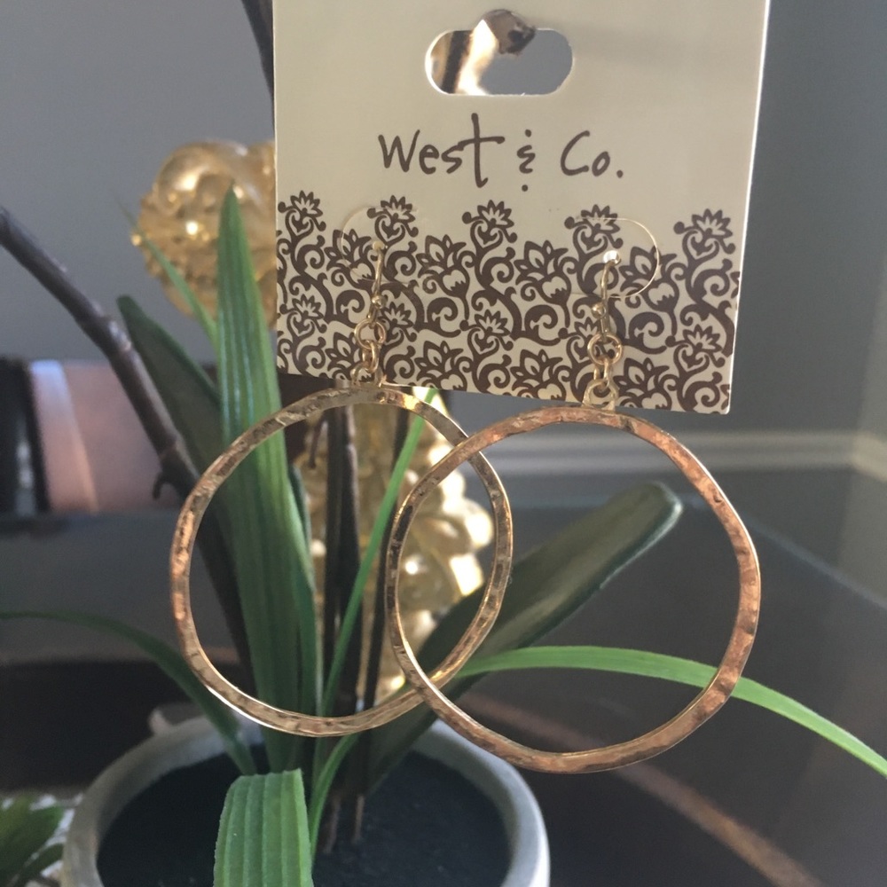 Gold earrings -2 Pair